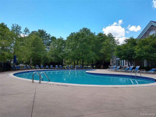 24279 Walloon Way, Brownstown Charter Township, MI 48134