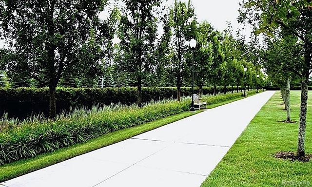 24279 Walloon Way, Brownstown Charter Township, MI 48134