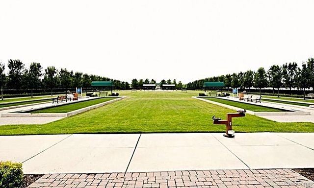 24279 Walloon Way, Brownstown Charter Township, MI 48134