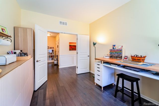 24279 Walloon Way, Brownstown Charter Township, MI 48134