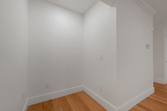 7 Willey Creek Rd Unit 205, Exeter, NH 03833