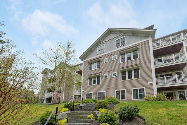 7 Willey Creek Rd Unit 205, Exeter, NH 03833