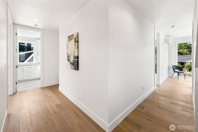 4015 A NE 56th, Seattle, WA 98105