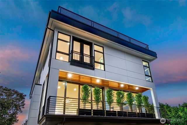4015 A NE 56th, Seattle, WA 98105