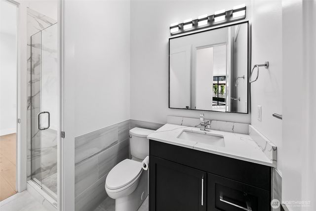 4015 A NE 56th, Seattle, WA 98105