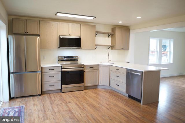 617 MARJORIE MAE ST, State College, PA 16803