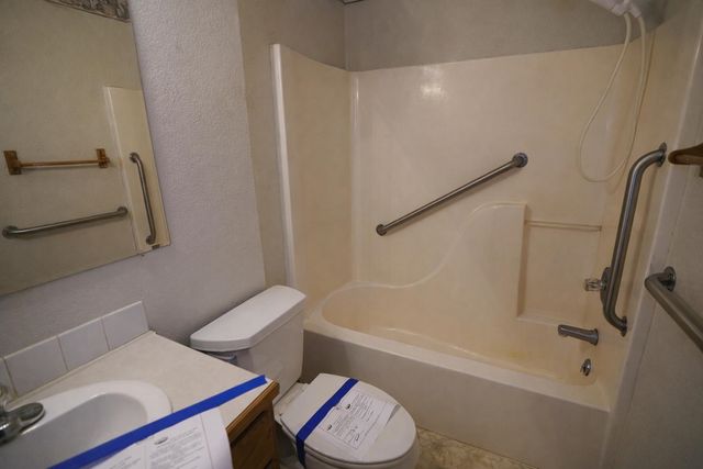 321 Marmaton, El Dorado, KS 67042