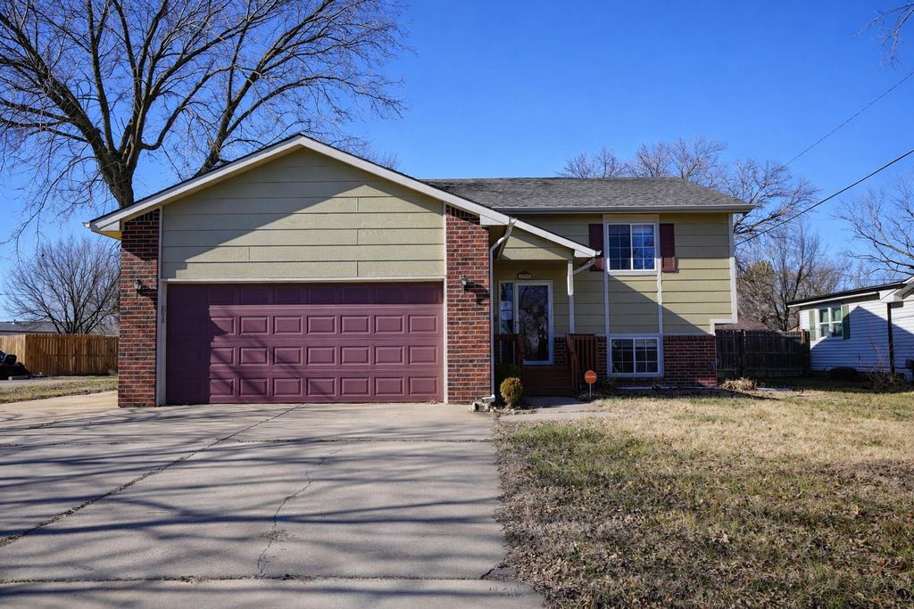 321 Marmaton, El Dorado, KS 67042
