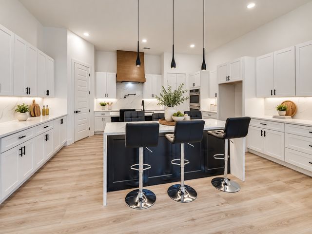 2806 Guymon Street, Dallas, TX 75212