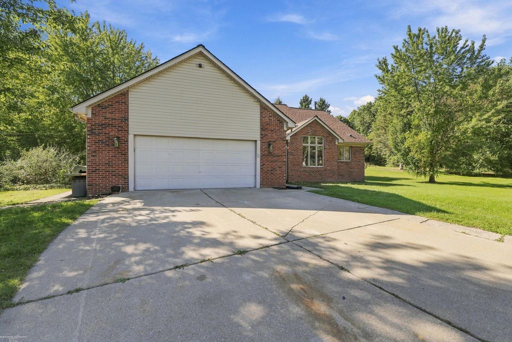 80131 Hipp Road, Bruce Twp, MI 48065