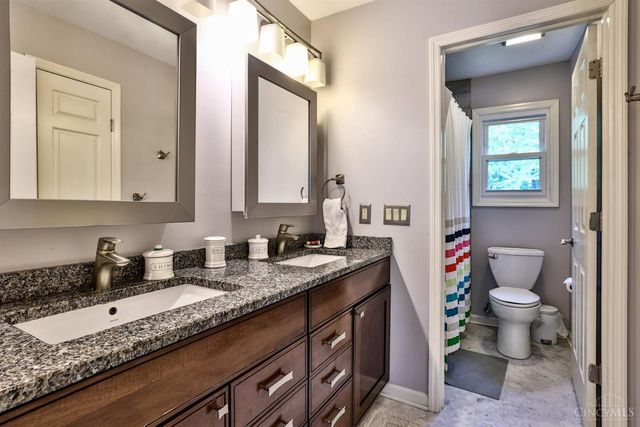 804 Eaglesknoll Court, Anderson Twp, OH 45255