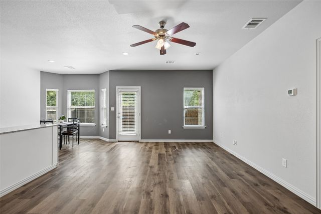 2801 17th Street, Fort Worth, TX 76106