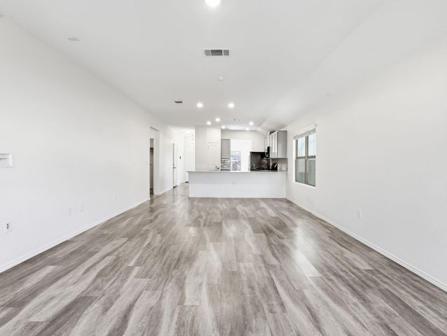 5900 Bell Tower LN, Austin, TX 78747