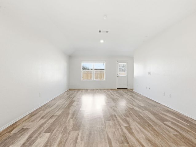 5900 Bell Tower LN, Austin, TX 78747