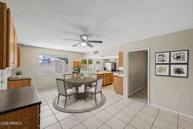 3401 E DAHLIA Drive, Phoenix, AZ 85032