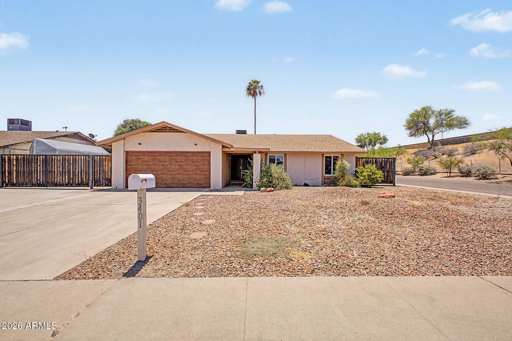 3401 E DAHLIA Drive, Phoenix, AZ 85032