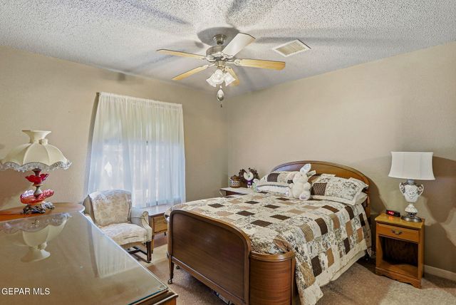 333 AVENIDA MIRADOR, Santa Teresa, NM 88008
