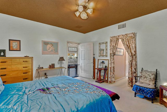 333 AVENIDA MIRADOR, Santa Teresa, NM 88008
