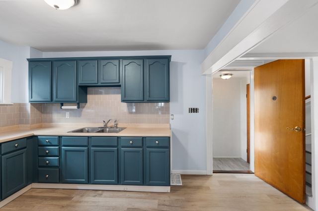 260 Phillips Ave, New Bedford, MA 02746