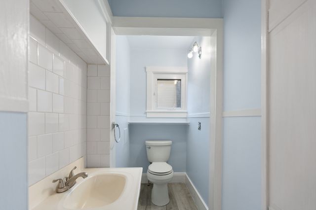 260 Phillips Ave, New Bedford, MA 02746