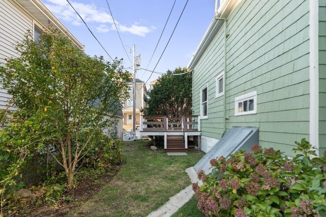 260 Phillips Ave, New Bedford, MA 02746