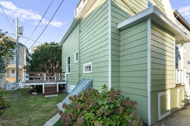 260 Phillips Ave, New Bedford, MA 02746