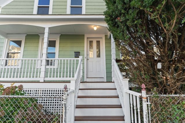 260 Phillips Ave, New Bedford, MA 02746