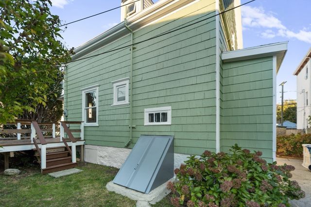 260 Phillips Ave, New Bedford, MA 02746