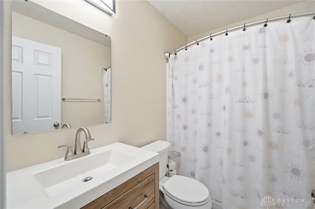 3272 Witherspoon Drive, Kettering, OH 45440
