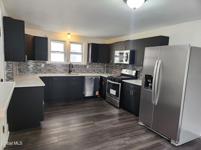 261 Altamont Avenue, Schenectady, NY 12304