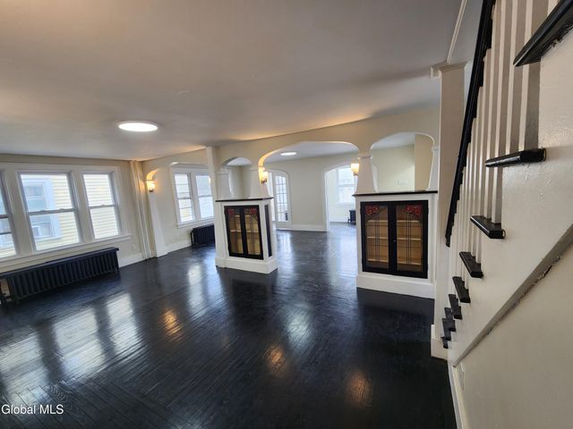 261 Altamont Avenue, Schenectady, NY 12304