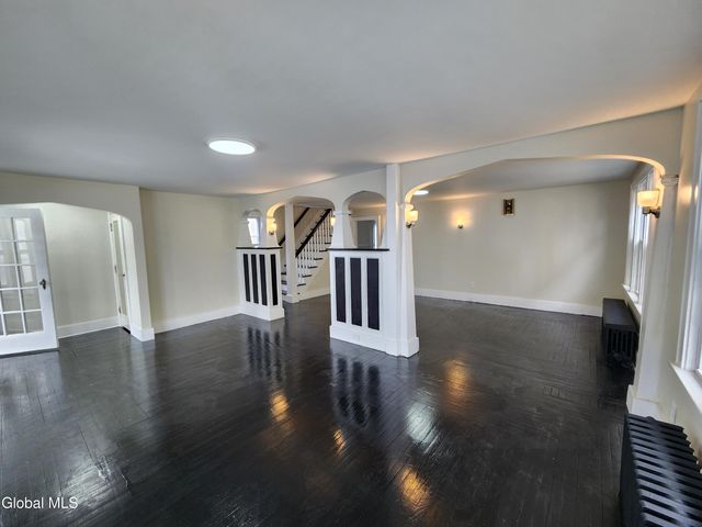 261 Altamont Avenue, Schenectady, NY 12304