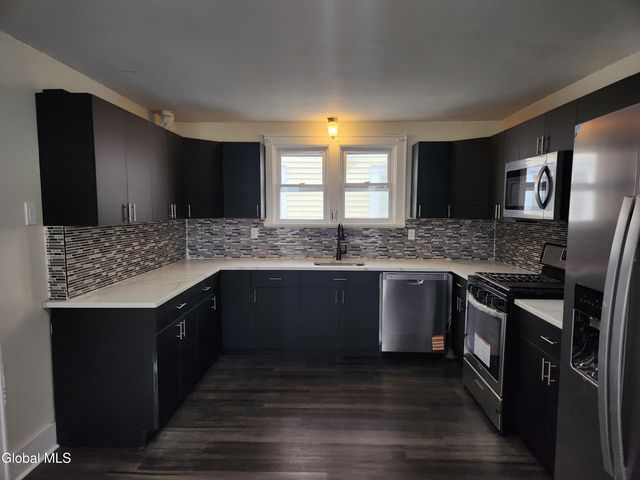 261 Altamont Avenue, Schenectady, NY 12304