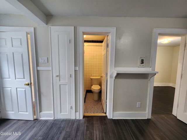 261 Altamont Avenue, Schenectady, NY 12304