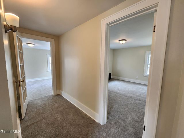 261 Altamont Avenue, Schenectady, NY 12304