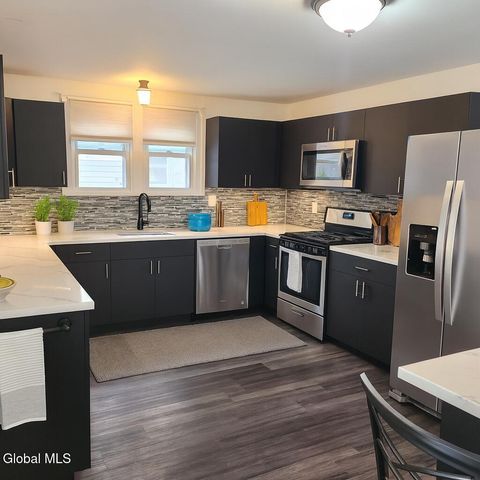 261 Altamont Avenue, Schenectady, NY 12304