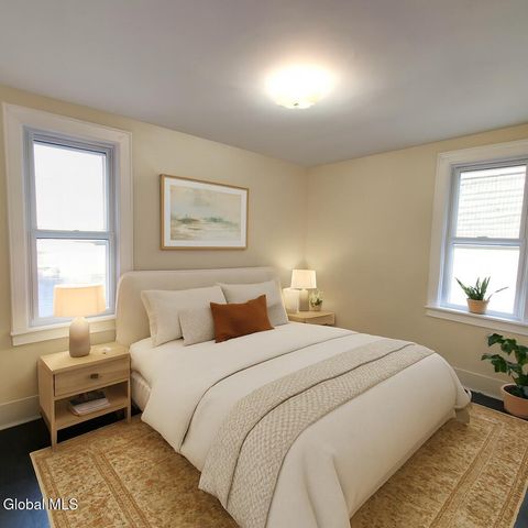 261 Altamont Avenue, Schenectady, NY 12304