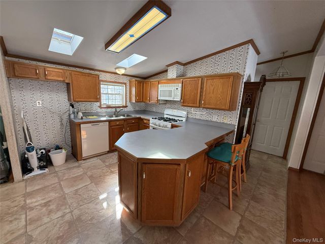 217 Brittany Terrace 217, Rock Tavern, NY 12575