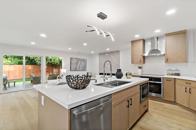 2946 Oxford Avenue, Richmond, CA 94806