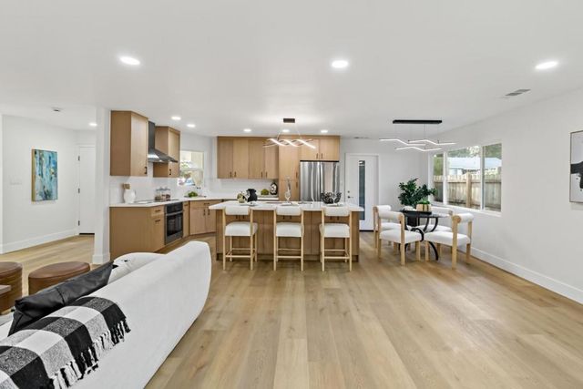 2946 Oxford Avenue, Richmond, CA 94806