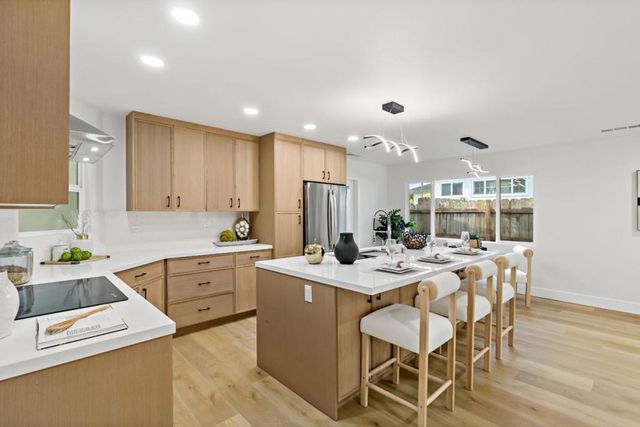 2946 Oxford Avenue, Richmond, CA 94806