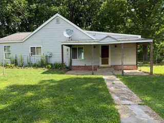 3406 W Shore Drive, Johnstown Twp, MI 49017