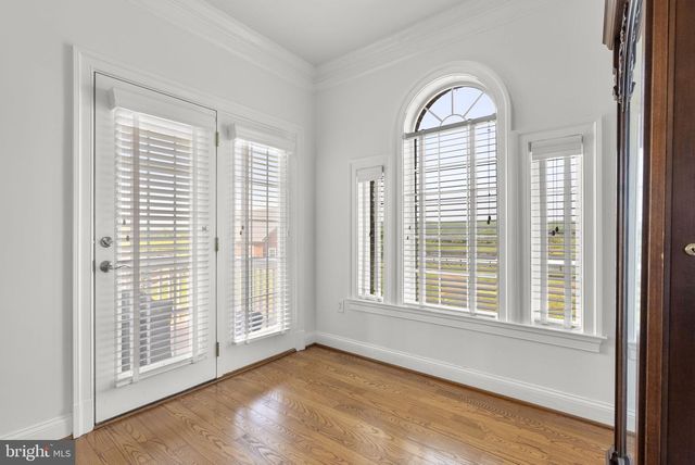 15145 LEES CROSSING LN, Leesburg, VA 20176