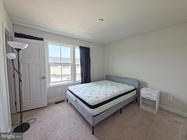 8304 GREENBELT STATION PKWY, Greenbelt, MD 20770