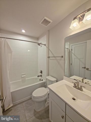8304 GREENBELT STATION PKWY, Greenbelt, MD 20770