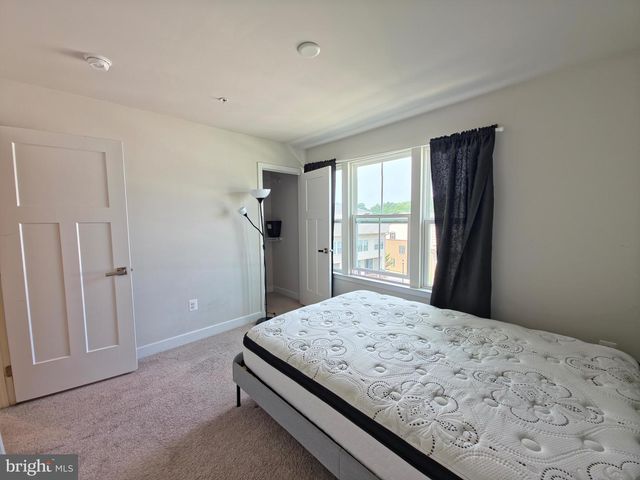 8304 GREENBELT STATION PKWY, Greenbelt, MD 20770