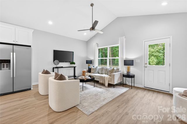 5712 Anderson Road, Charlotte, NC 28269