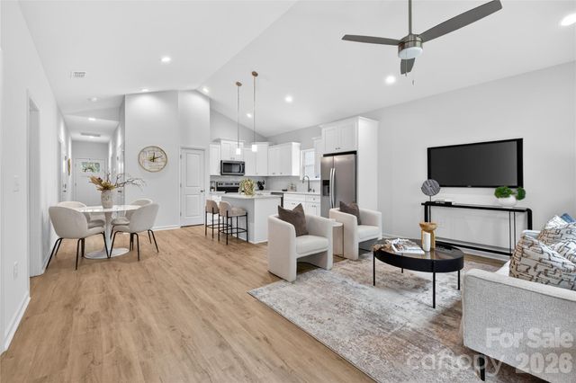 5712 Anderson Road, Charlotte, NC 28269