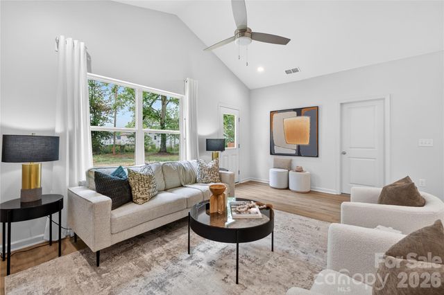 5712 Anderson Road, Charlotte, NC 28269