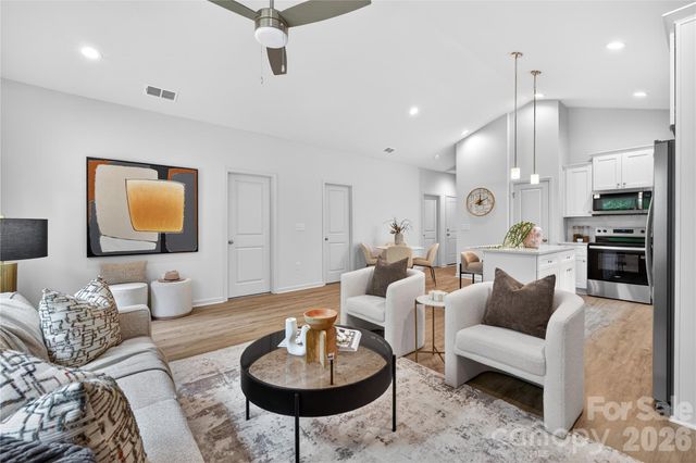 5712 Anderson Road, Charlotte, NC 28269
